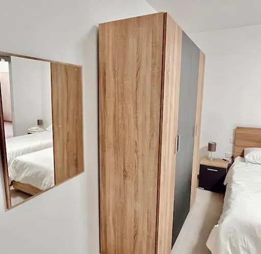 New, Ultra Comfy, Flat * Msida